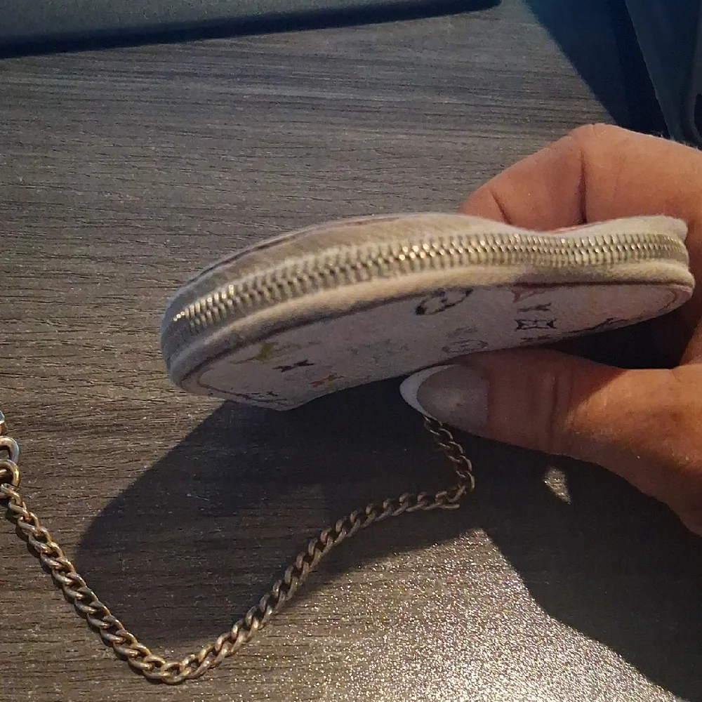 Louis Vuitton White Multicolor Monogram Heart Coin Pouch with Chain - Picture 3 of 6